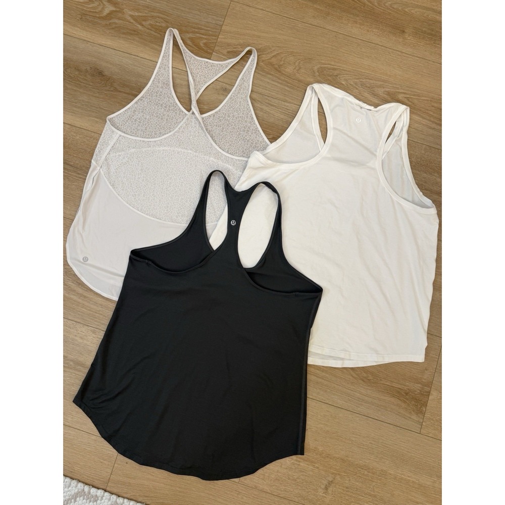 Lululemon Lot of 3 Racerback Tank Tops White Gray Womens Size 10-12